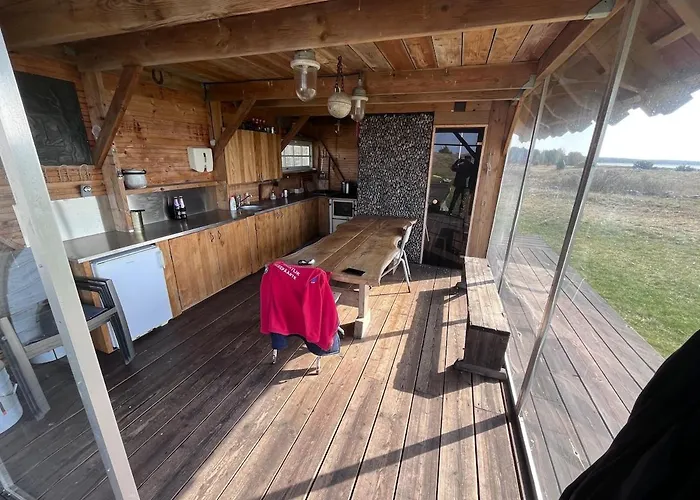 Alpstuga Getaway In Lone Island *